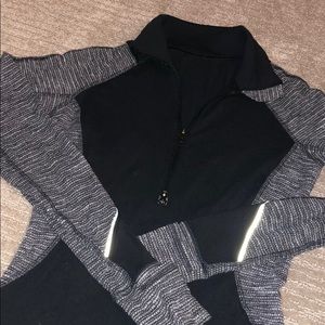 Size 2 Lulu lemon zip up hoodie